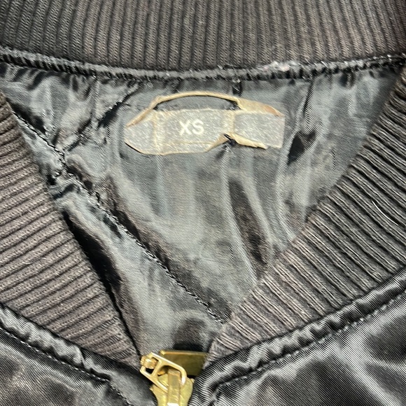 Pretty Little things by Kourtney Kardashian, Black jacket, pre-owned, size XS - Picture 4 of 13